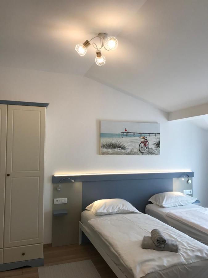 B&B Sea Joy 로비니 외부 사진