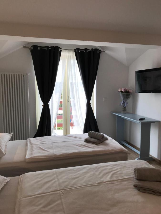 B&B Sea Joy 로비니 외부 사진