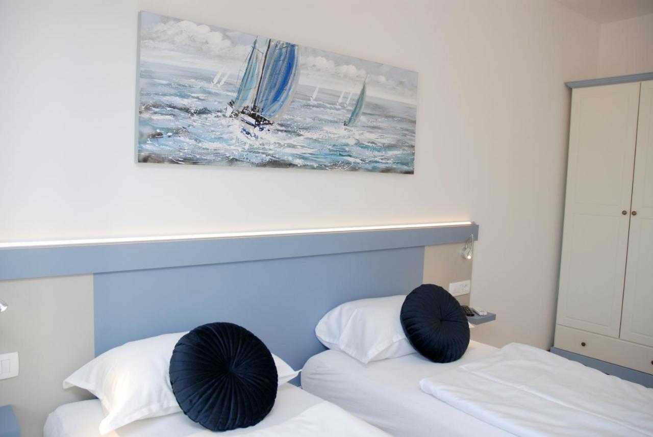 B&B Sea Joy 로비니 외부 사진