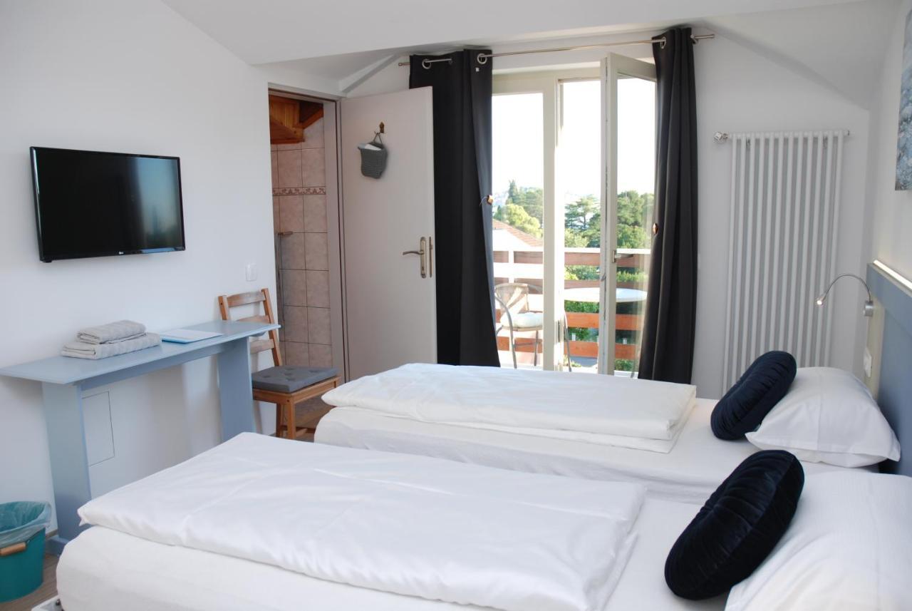 B&B Sea Joy 로비니 외부 사진
