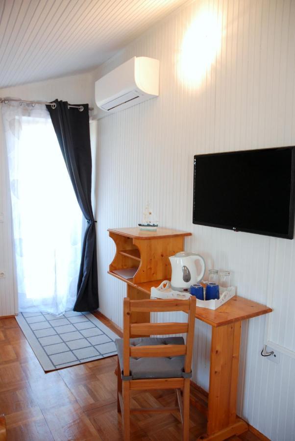 B&B Sea Joy 로비니 외부 사진