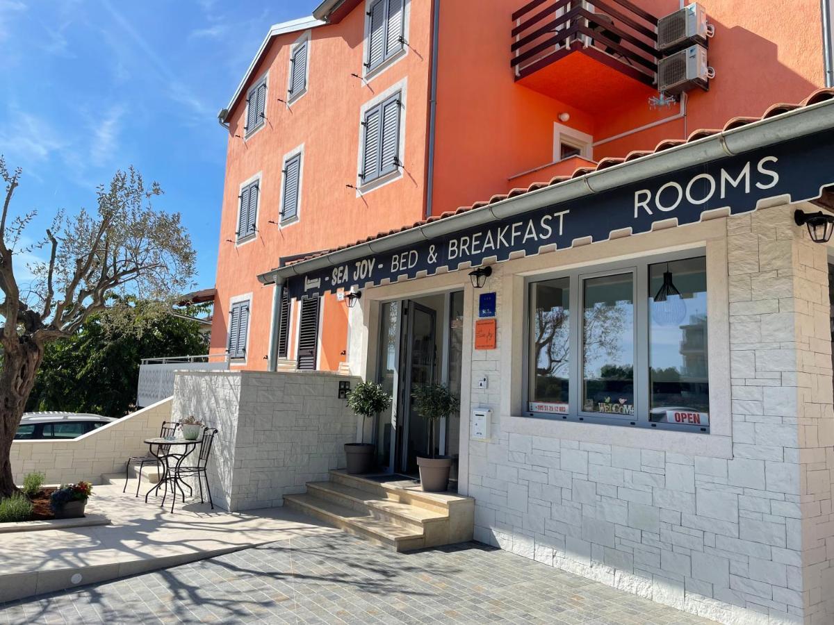 B&B Sea Joy 로비니 외부 사진